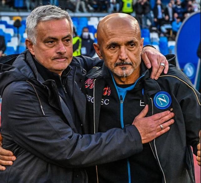 kaiyun体育官网-关于关键时刻那不勒斯调整名单以备德国杯，止住颓势环节打磨，压力陡增，临场指挥获称赞的信息